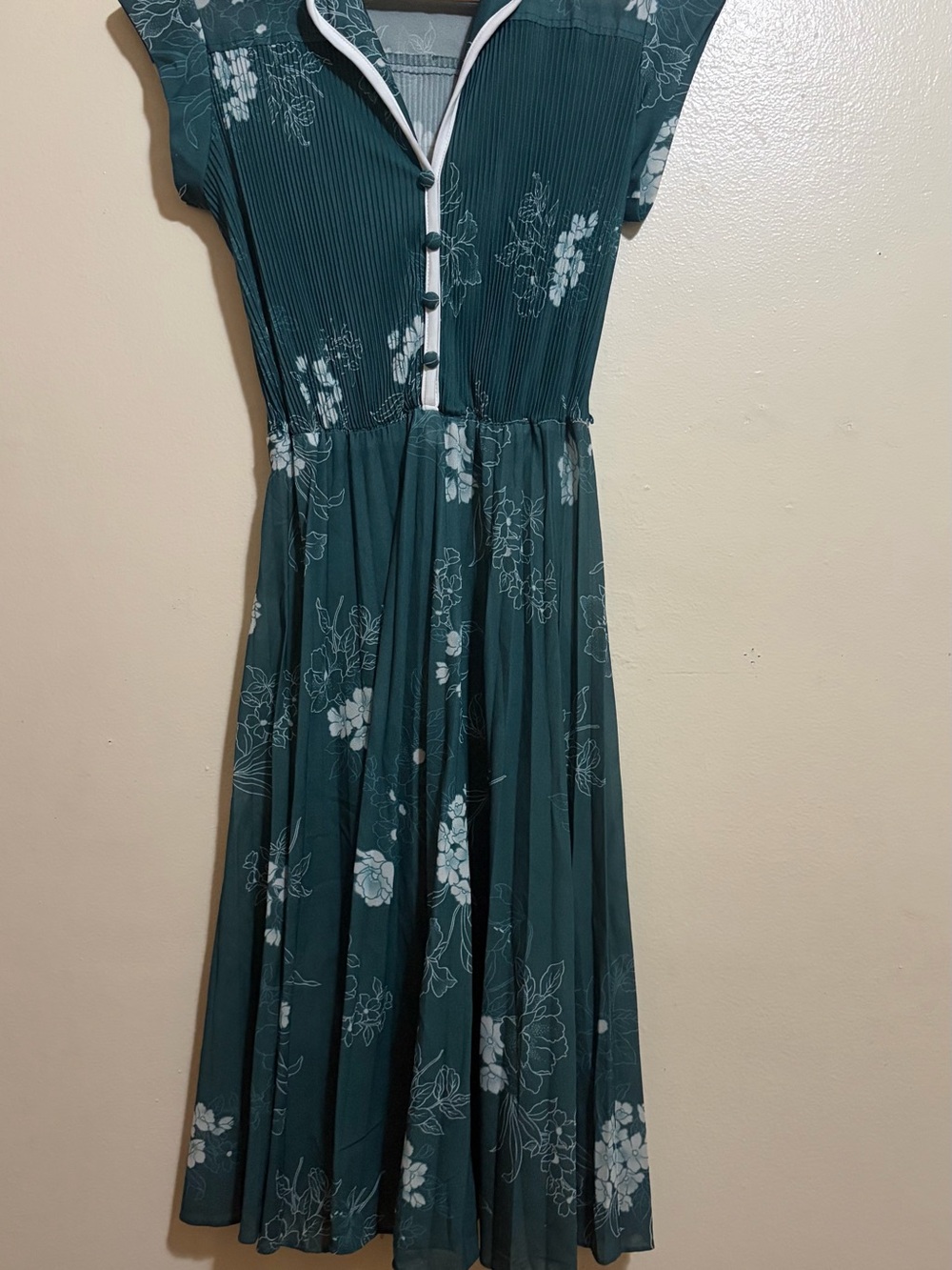 5 Vintage dresses